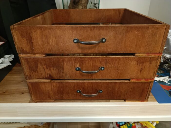 【中古菌糸コンテナL】 ブローや菌床ボトルの整理に最適　積み重ねでスペース確保♪ 中古菌糸コンテナL】 ブローや菌床ボトルの整理に最適 積み重ね